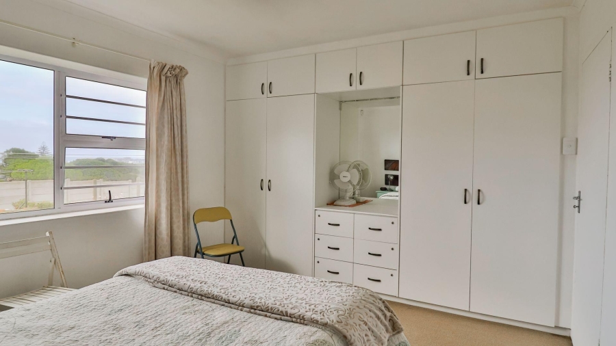 4 Bedroom Property for Sale in Kleinbaai Western Cape